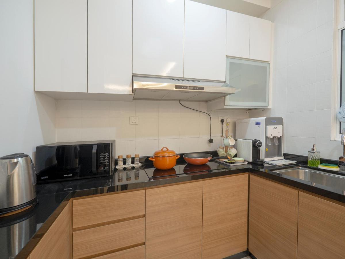 ג'והור בהרו Seaview Condo Near Rf Mall, Food Court & Free Netflix מראה חיצוני תמונה